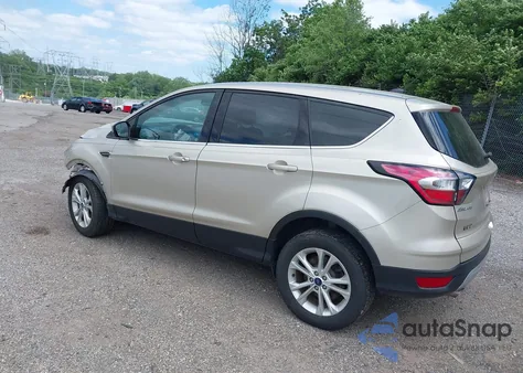 2017 Ford Escape Se z USA, uszkodzony, nr VIN 1FMCU9GD7HUE63249